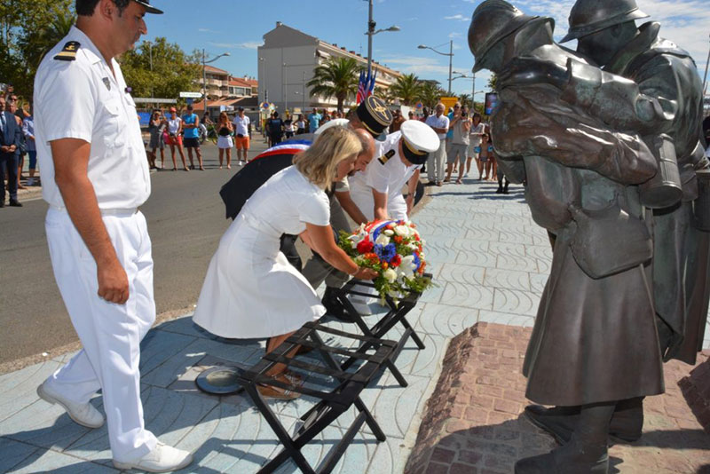 Le maire David Rachline commémore le 75e anniversaire du Débarquement de Provence au monument à l’Armée noire
