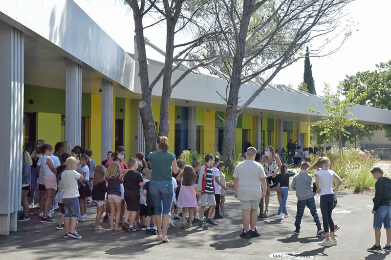 Le maire David Rachline sonne la rentrée des classes