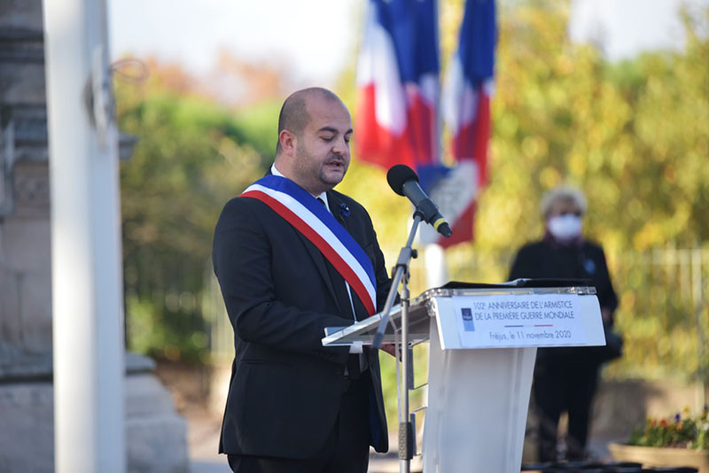 Commémoration du 102e anniversaire de l’Armistice du 11-Novembre 1918 : hommage aux “poilus“ tombés pour la France