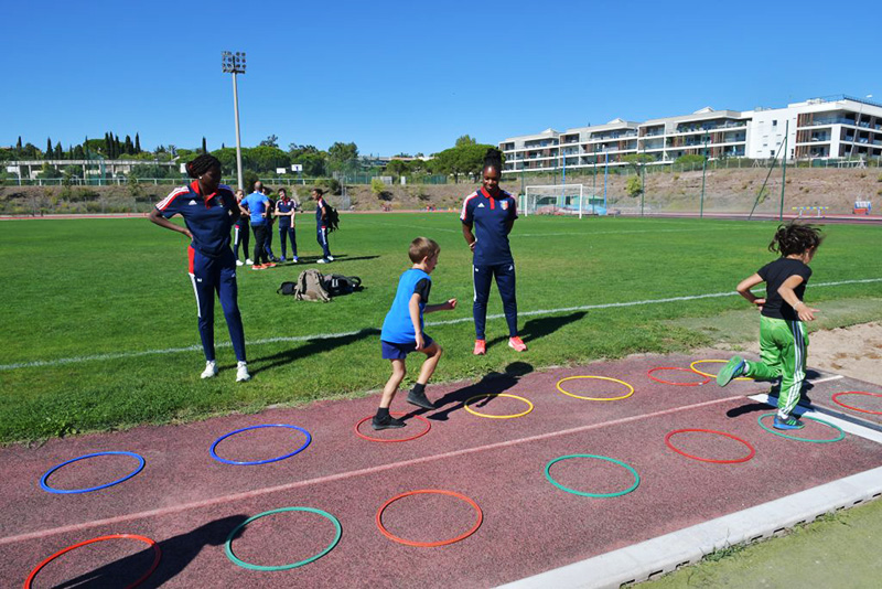 Les médailles olympiques présentées dans les clubs de Fréjus