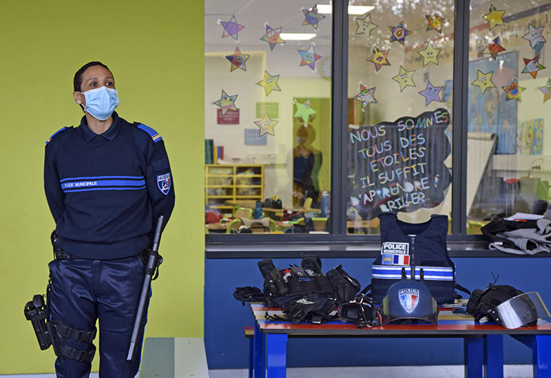 Lutte contre le harcèlement scolaire : La brigade cynophile s’invite à l’école Via Aurelia