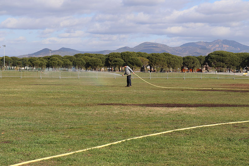 Création de 3 terrains de rugby éphémères