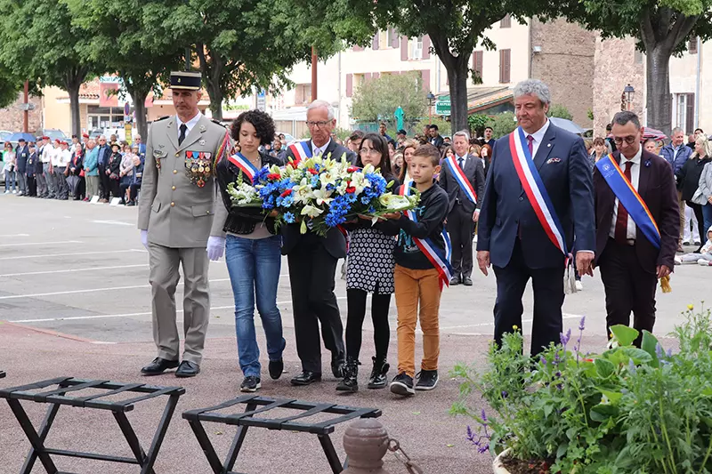 Cérémonie du 77e anniversaire de la Victoire des Alliés sur l’Allemagne nazie