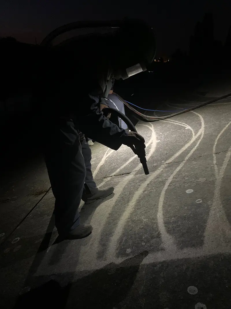 Un Clean-Tag géant sur les berges du Reyran