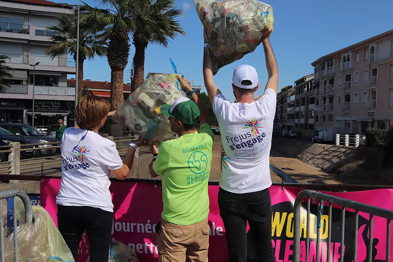 WORLD CLEANUP DAY : Bravo aux bénévoles !