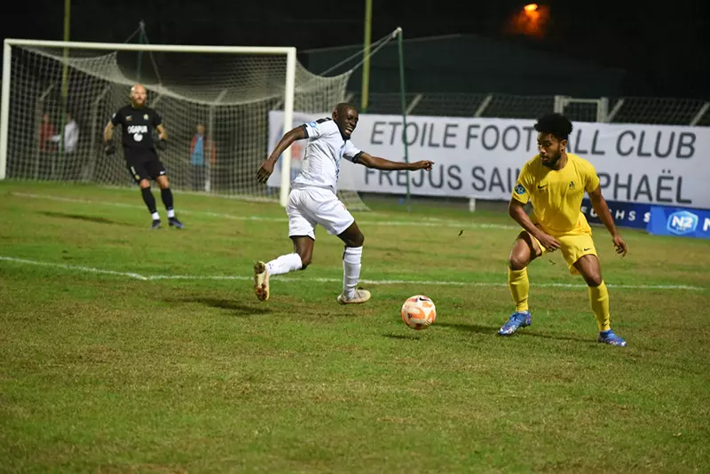 FOOTBALL - J8 National : l’Étoile éteint Aubagne, 3-1 !