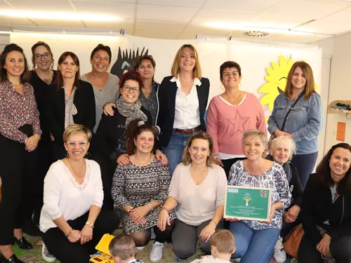 Un Girafe Award décerné à l’Arche de Iulii : les assistantes maternelles à l’honneur
