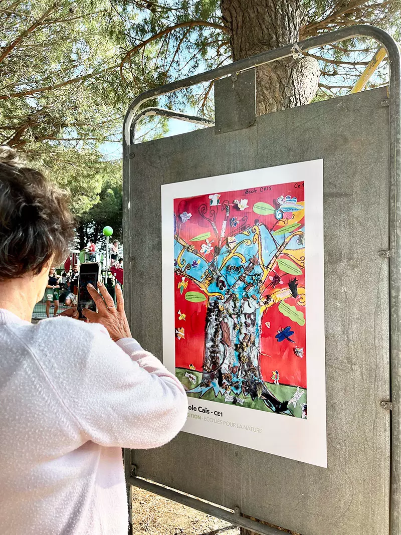 Le Maire et les élèves inaugurent l’exposition Eco’liés pour la Nature !