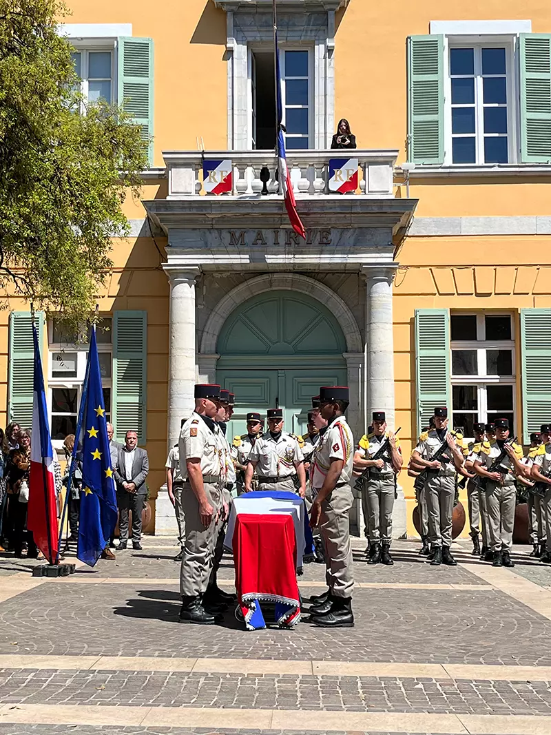 Fréjus rend un dernier hommage à François Léotard