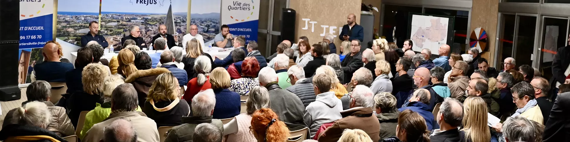 Image d'illustration : Gallieni, Valescure, Magdeleine : le conseil de quartier et le Maire font salle comble !