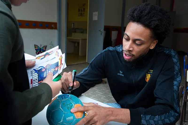 Handball : les écoliers de Paul Roux dans la peau d’un pro