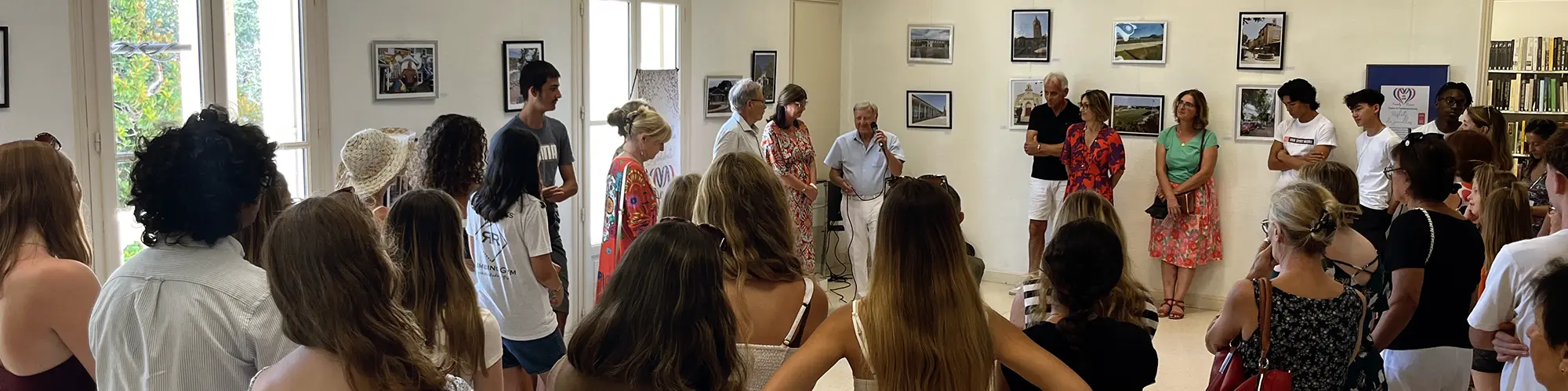 Image d'illustration : Inauguration d’une expo avec les jeunes Américains de Fredericksburg