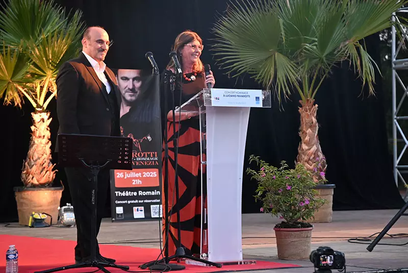 Martine Pétrus-Benhamou, Première adjointe au Maire, et le ténor Éric Venezia