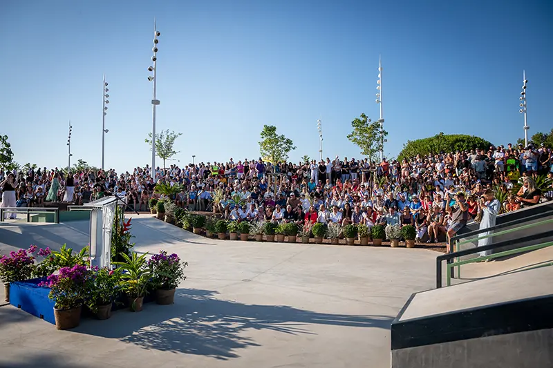 Le public venu nombreux à l'inauguration du Skate Park