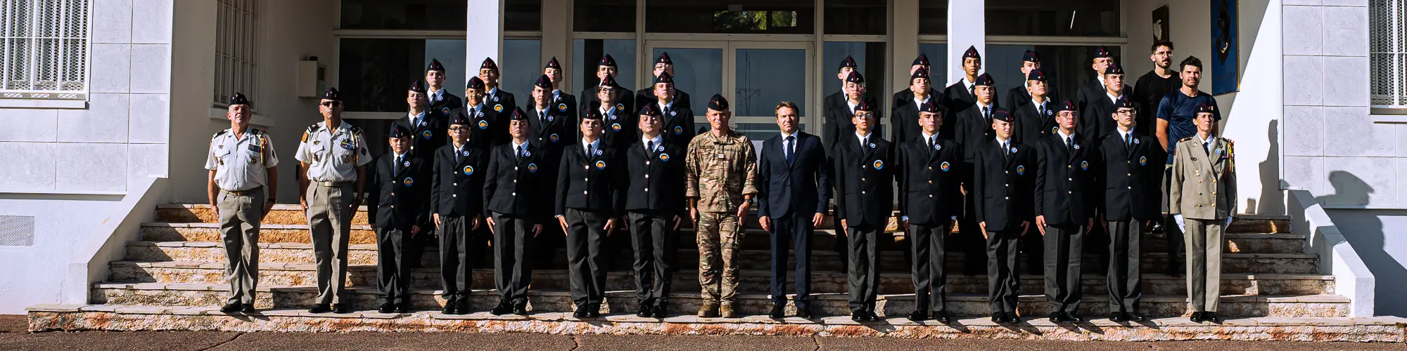 Image d'illustration : Remise des calots et écussons aux Cadets de la Défense